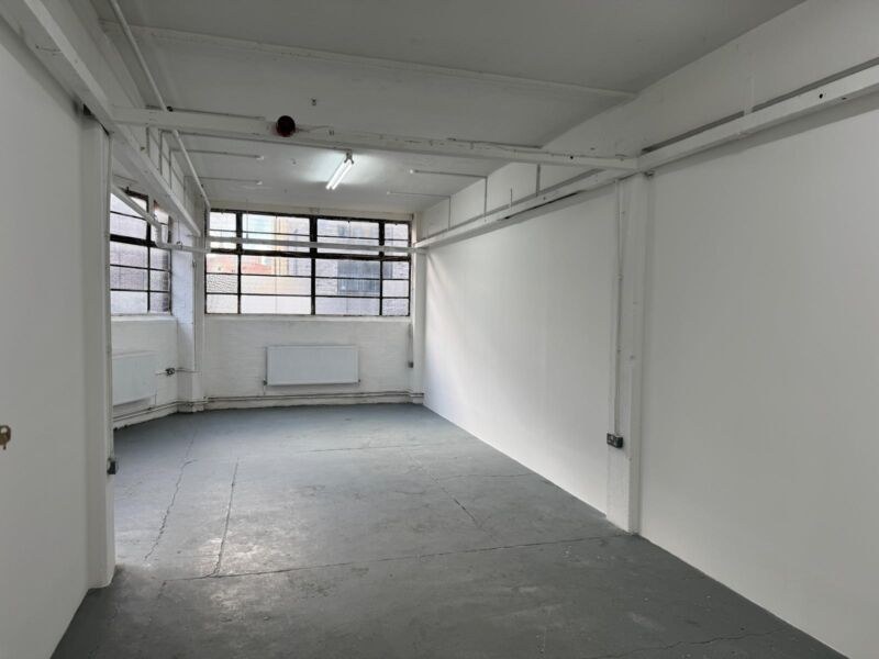 Photo of listing 13 work spaces in Hackney listed by Halo Guardians, photo 3 of 12